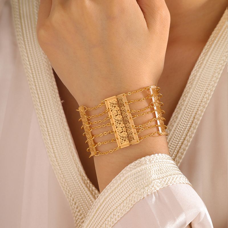 Großhandel Elegant Braut Klassischer Stil Geometrisch Kupfer 18 Karat Vergoldet Armbänder