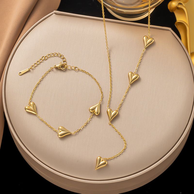 Edelstahl 304 18 Karat Vergoldet Vintage-Stil Strassenmode Überzug Herzform Armbänder Halskette