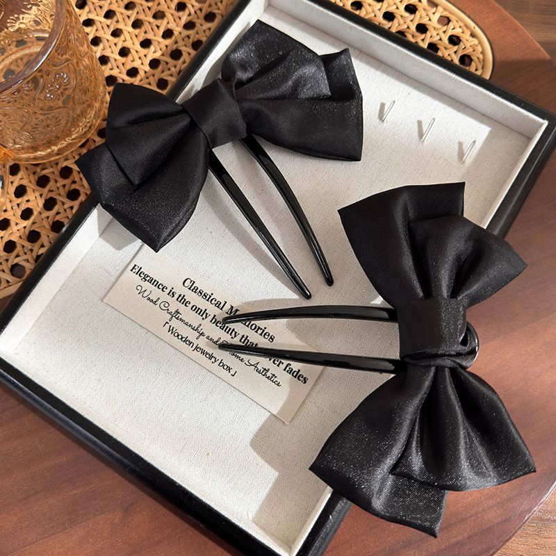 Women's Elegant Luxurious Sexy Bow Knot Arylic Cloth Hairpin