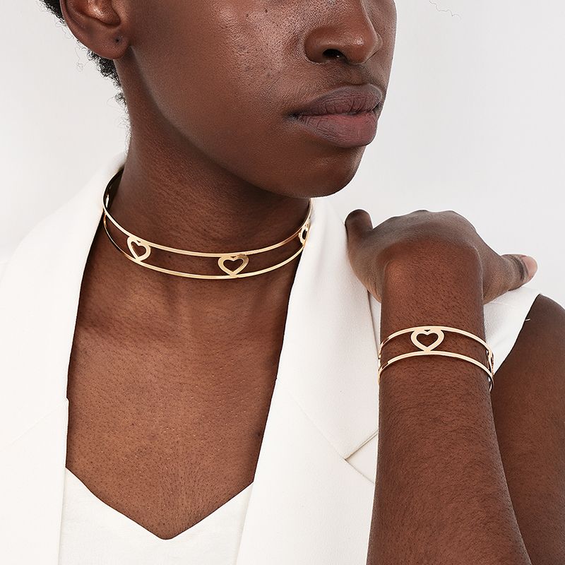 Estilo Simple Estilo Clásico Forma De Corazón Aleación Ahuecar Mujeres Conjunto De Joyas