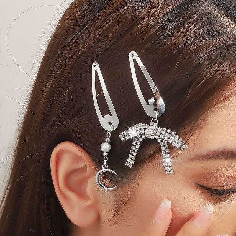 Women's IG Style Shiny Moon Bow Knot Rhinestone Pearl Inlay Rhinestones Hair Clip