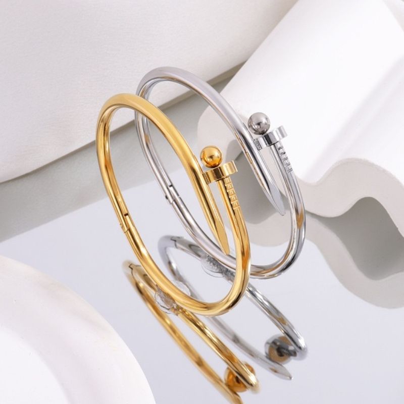 304 Stainless Steel 18K Gold Plated Simple Style Classic Style Commute Solid Color Bangle