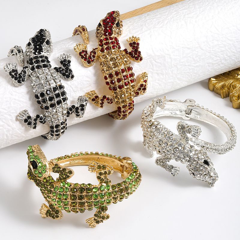 Wholesale Jewelry Exaggerated Novelty Crocodile Alloy Rhinestones Inlay Bangle