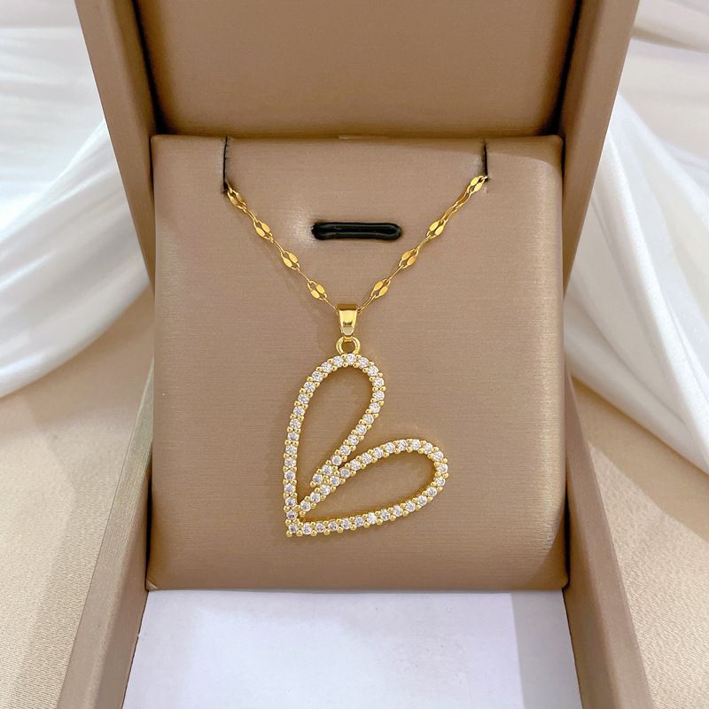 Wholesale Fashion Heart Shape Stainless Steel Copper Inlay Rhinestones Pendant Necklace