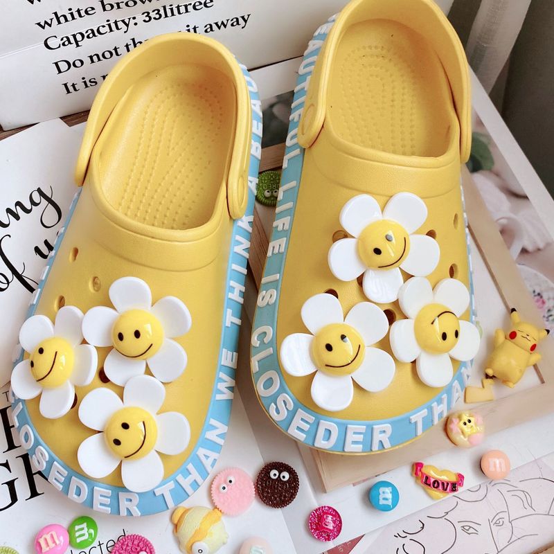 Little Red Book Recommendation Ins Style White Daisy Smiley Face Sunflower Plumeria Rubra Hole Shoes Shoe Buckle Accessories Shoe Ornament