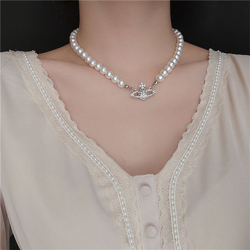Elegant Luxurious Geometric Imitation Pearl Alloy Plating Inlay Rhinestones Silver Plated Women's Necklace