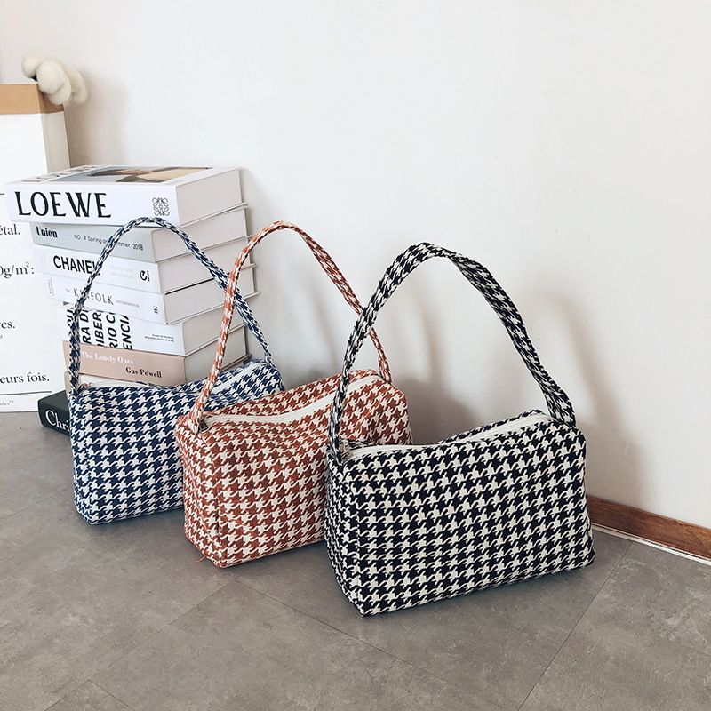 Women's Small Polyester Houndstooth Fashion Cylindrical Zipper Underarm Bag