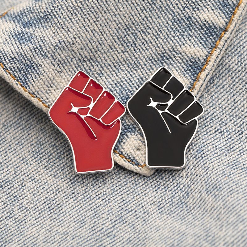 New  Proposes Unity Fist Alloy Brooch Wholesale Nihaojewelry