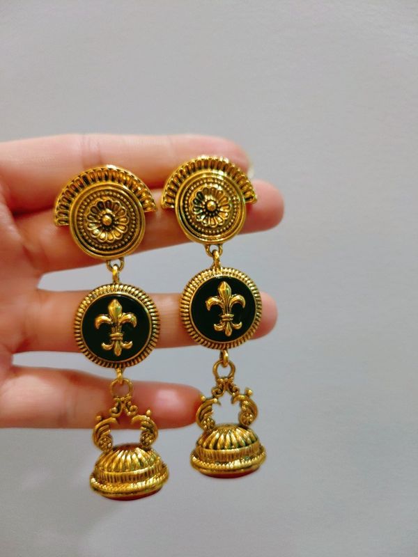 1 Pair Classical Crown Copper Drop Earrings