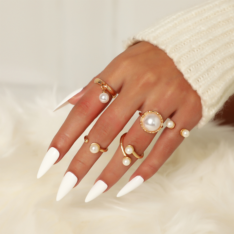 Fashion Gold-plated Pearl Ring Set display picture 1