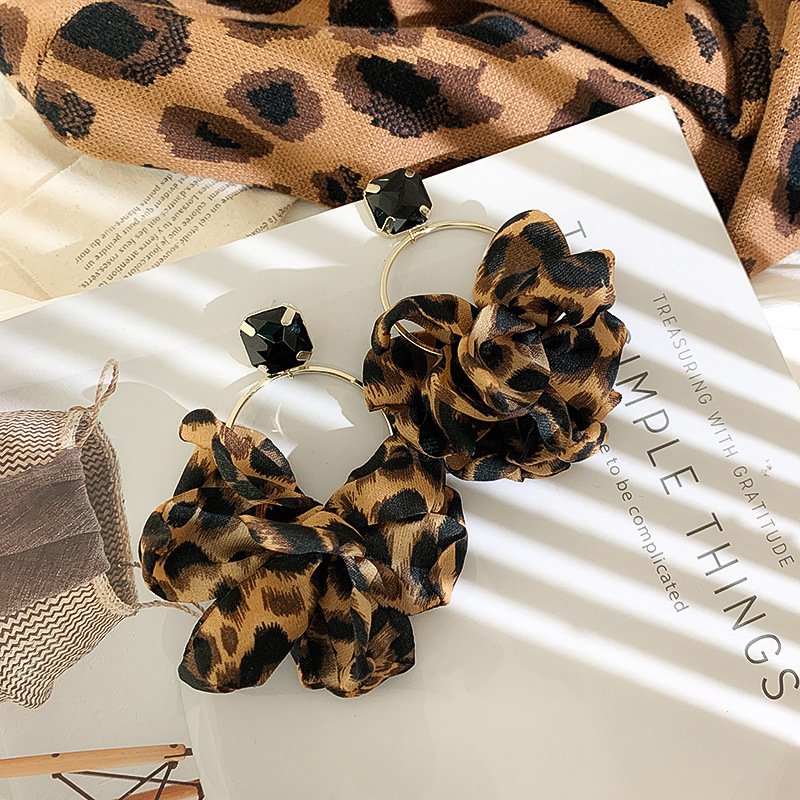925 Silver Needle Leopard Print Earrings Exaggerated Big Earrings Fabric Earrings display picture 3