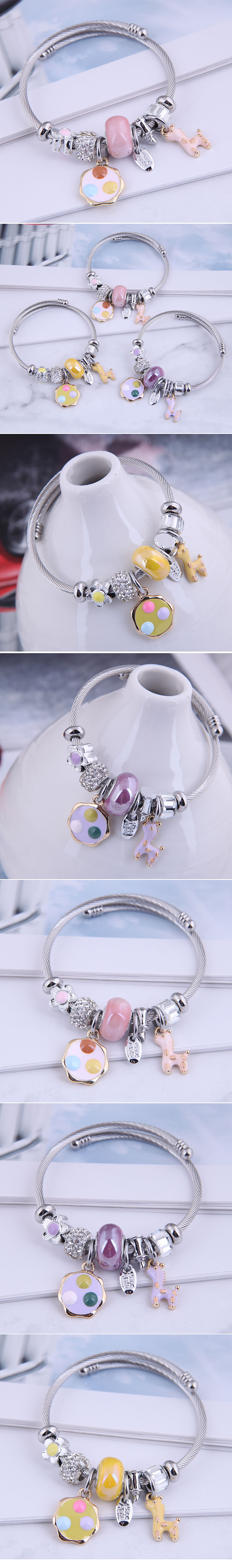 Fashion Metal Simple Plum Deer Bracelet display picture 1