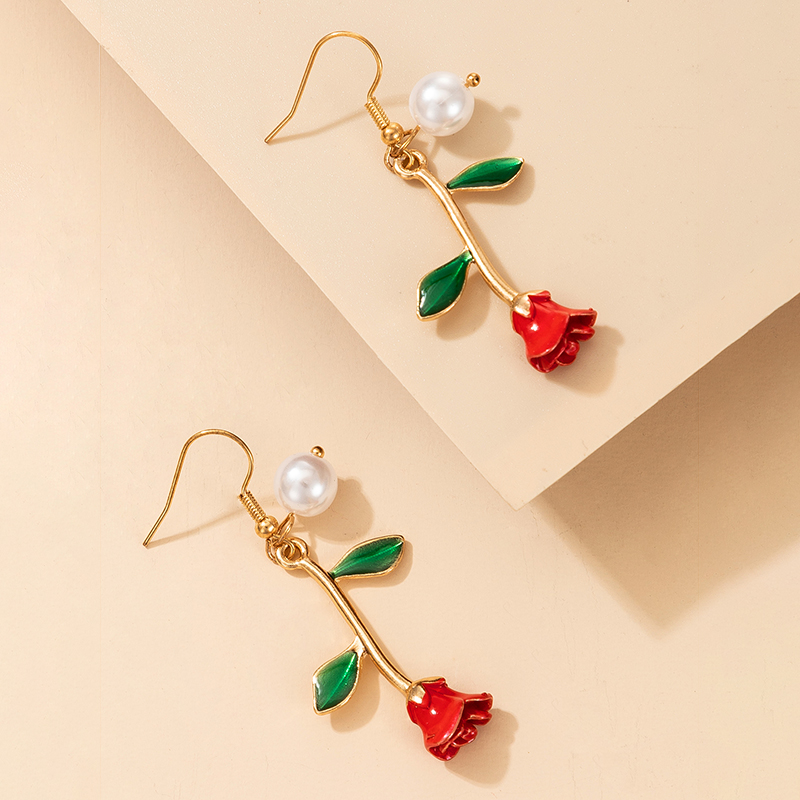 Retro Red Flower Exquisite Pearl Earrings display picture 2