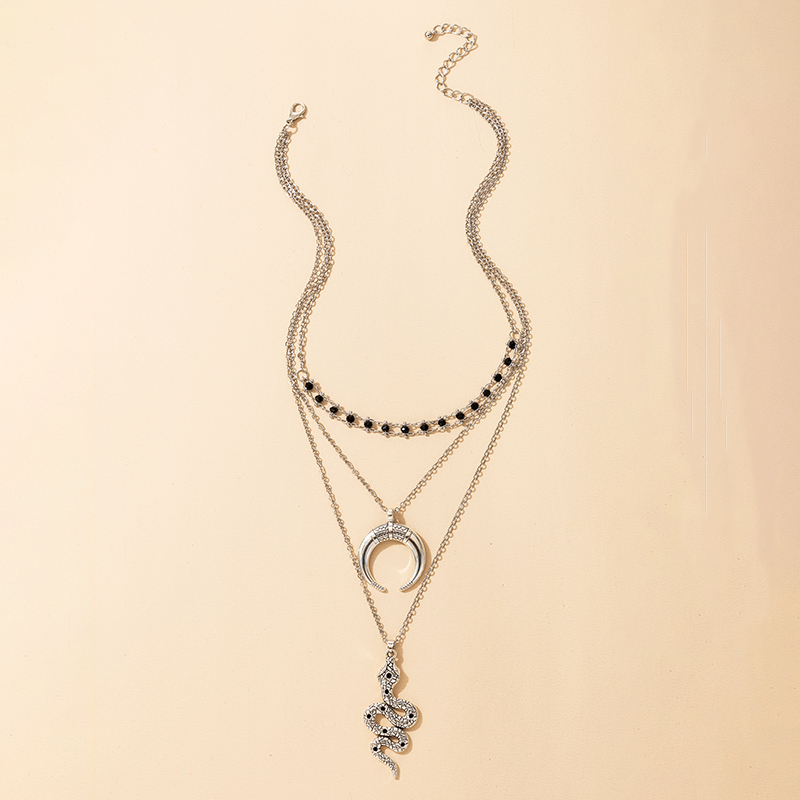 Fashion Retro Crescent Snake-shaped Diamond Pendant Retro Necklace display picture 5