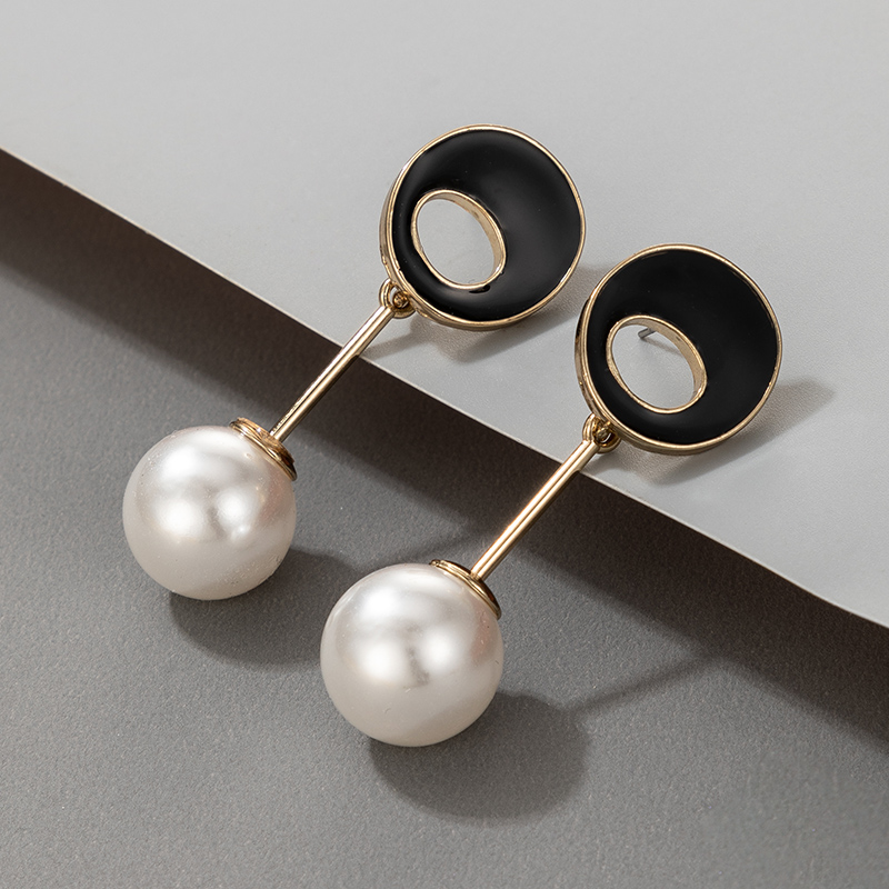 Drop Oil Imitation Pearl Earrings display picture 6