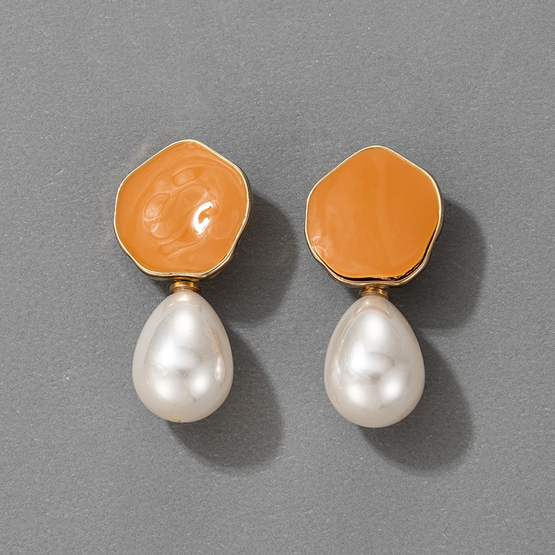 Drop Oil Imitation Pearl Earrings display picture 7