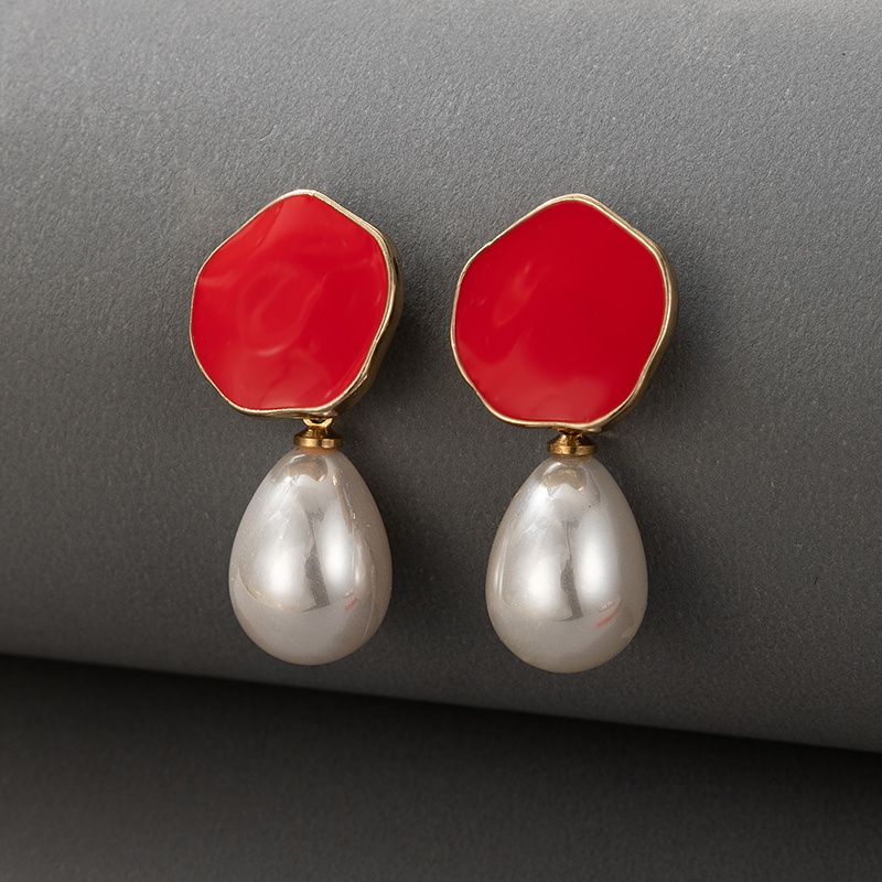 Drop Oil Imitation Pearl Earrings display picture 10