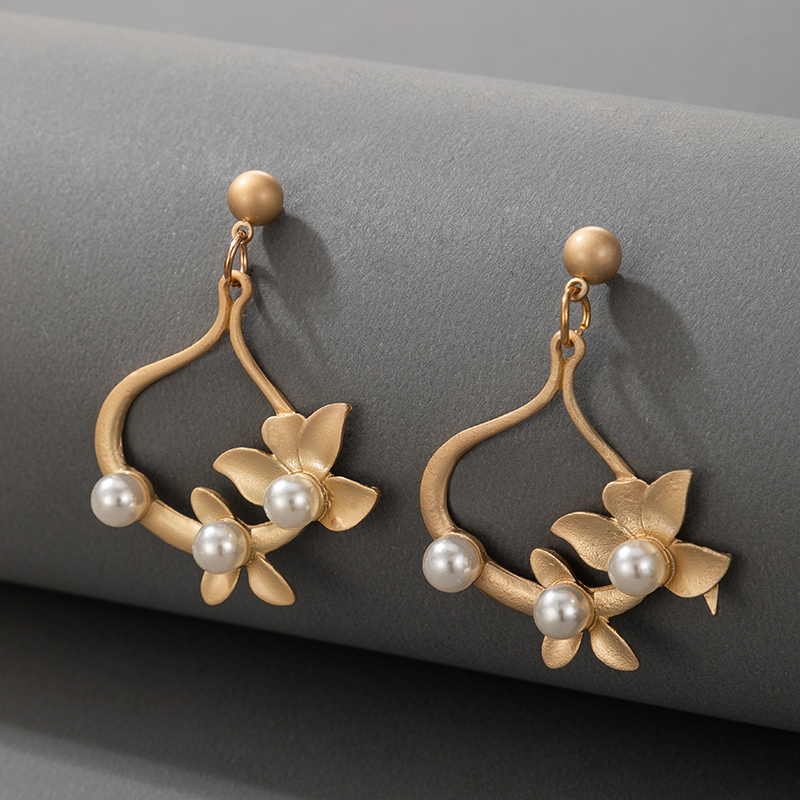 Drop Oil Imitation Pearl Earrings display picture 16