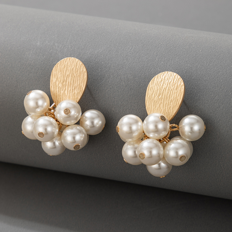 Drop Oil Imitation Pearl Earrings display picture 17