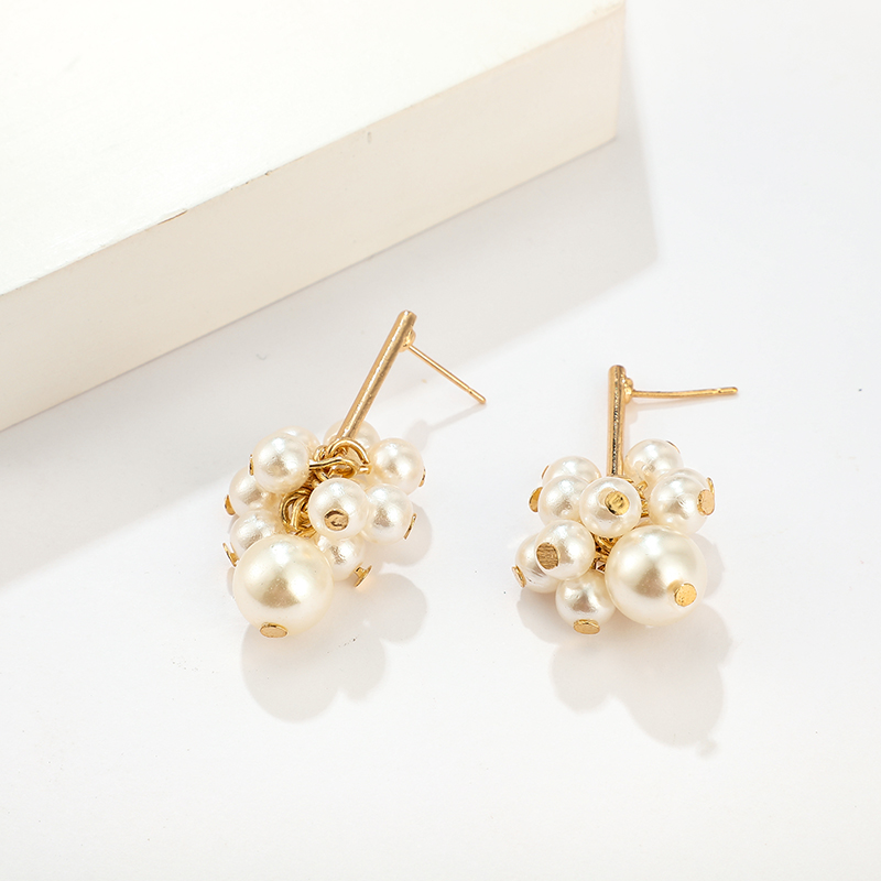 Trendige Perlenohrringe Der Koreanischen Mode display picture 4