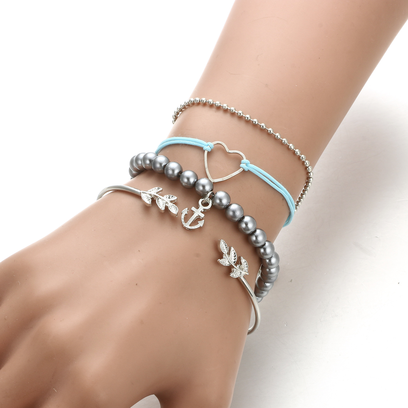 Fashion Exaggeratednew Leaf Hollow Peach Heart Anchor Bracelet display picture 1