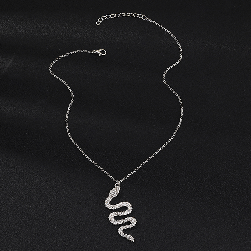 Creative Pop Snake Necklace Metal Diamond Pendant Nhnz203464 display picture 3