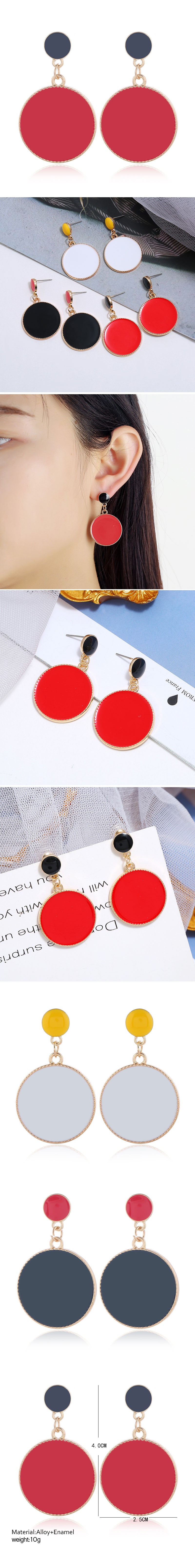 Fashion Metal Contrast Round Exaggerated Earrings Wholesale display picture 1
