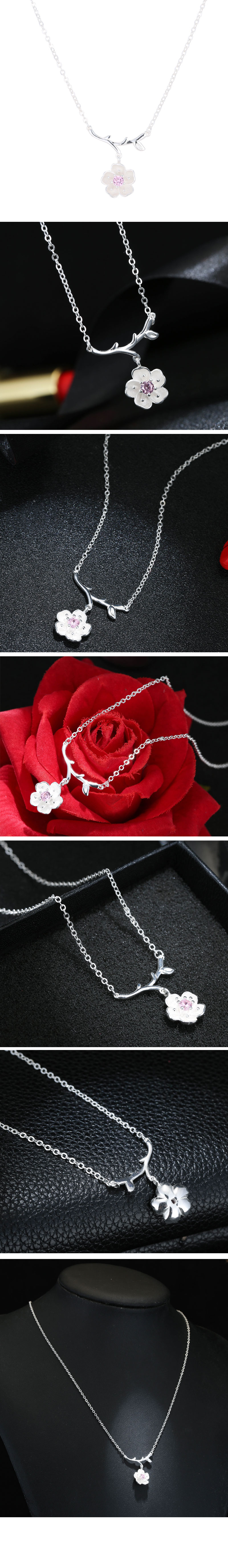 Korean Version Of Fashion Sweet Flowers Pink Diamond Personality Girl Necklace display picture 1