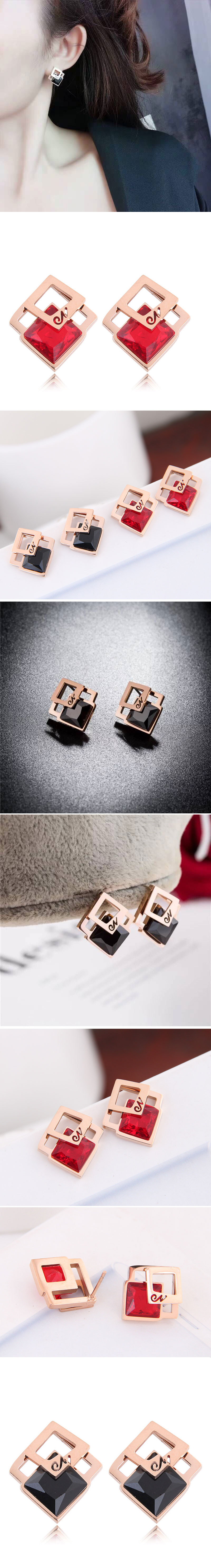 Simple Three-dimensional Cube Rubik&#39;s Cube Zircon Titanium Steel Earrings Nihaojewelry Wholesale display picture 1