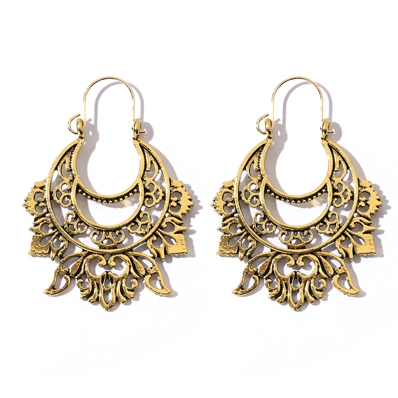 Retro Ethnic Style Earrings Fashion All-match Alloy Geometric Hollow Gold Exaggerated Long Earrings Wholesale Nihaojewelry display picture 13