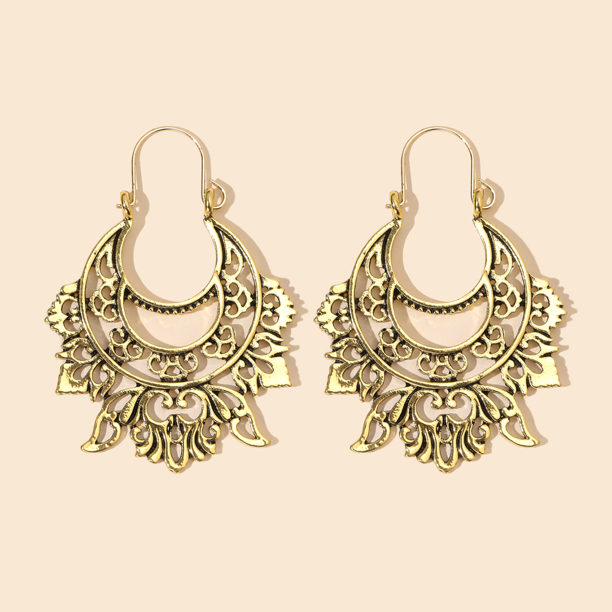Retro Ethnic Style Earrings Fashion All-match Alloy Geometric Hollow Gold Exaggerated Long Earrings Wholesale Nihaojewelry display picture 14