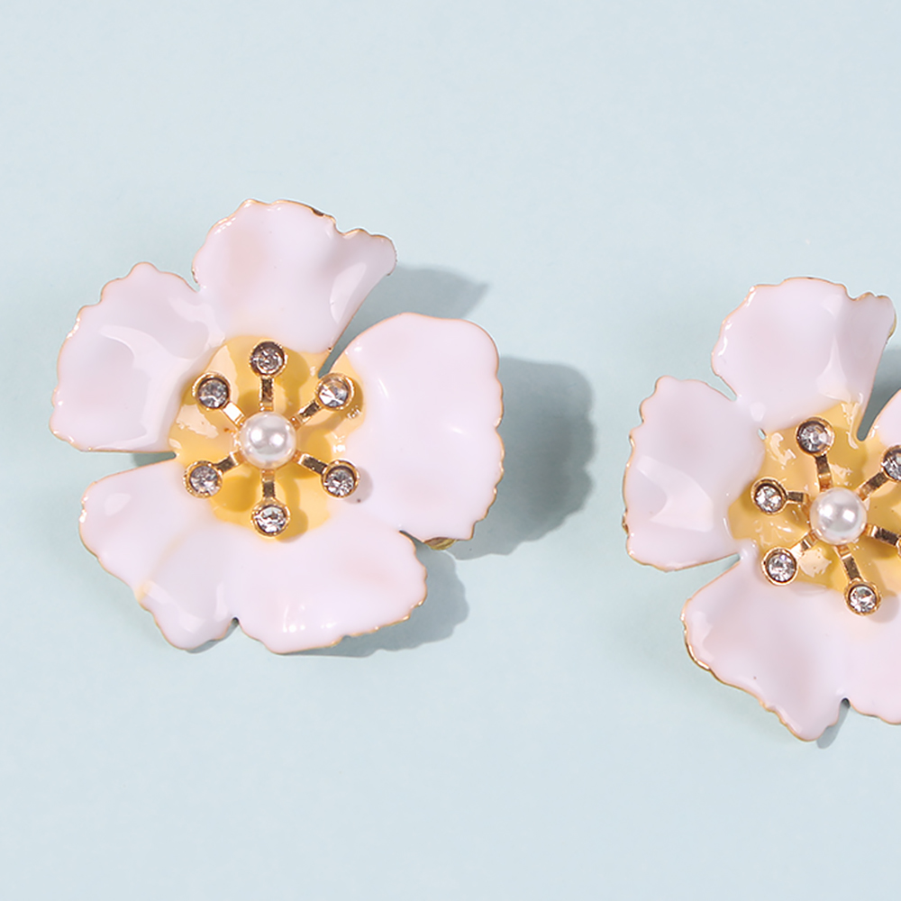Alloy Diamond Flower Sweet Earrings For Women Hot-saling Wholesale display picture 5