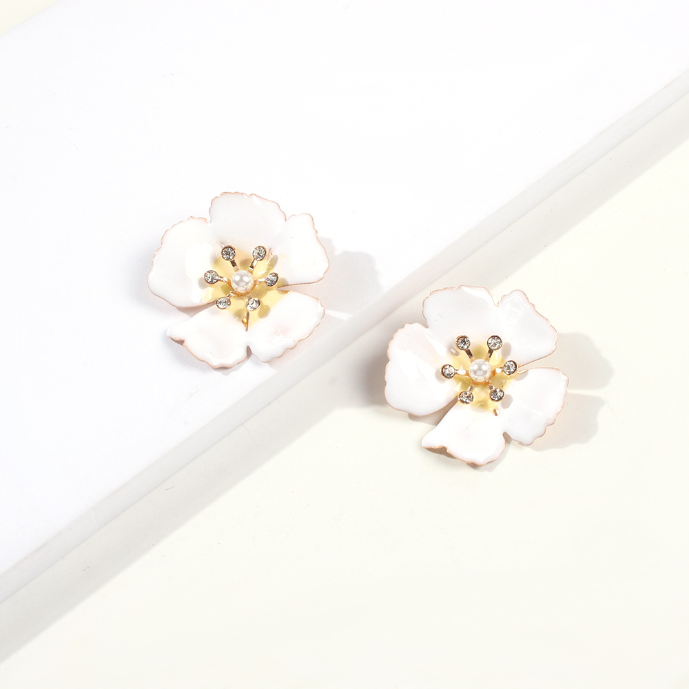 Alloy Diamond Flower Sweet Earrings For Women Hot-saling Wholesale display picture 7