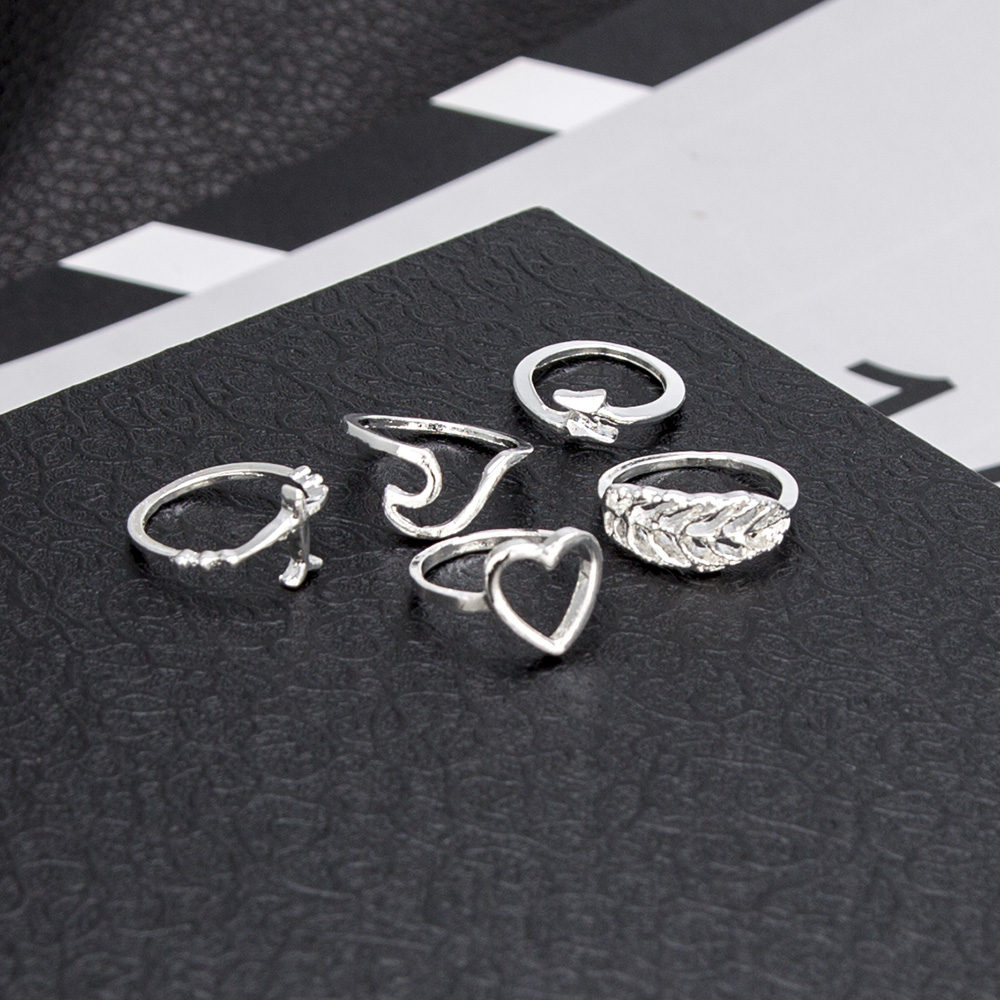 Fashion Personality Airplane Ring Love Leaf Five-piece Joint Finger Ring Bracelet display picture 4