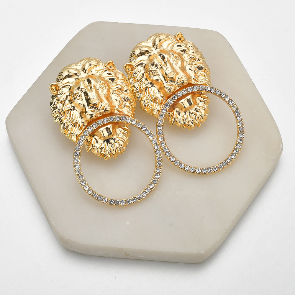 Boucles D&#39;oreilles De Personnalité De Style Rétro Géométrique Tête De Lion Exagérée Pour Femmes display picture 2