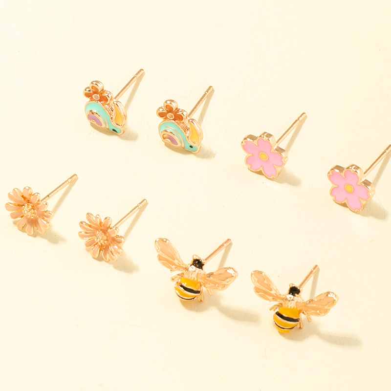 Color Bee Ear Studs 4 Pairs Earrings Set display picture 4