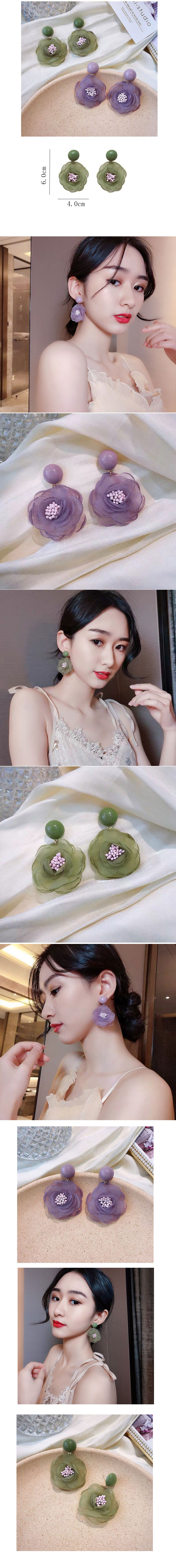 Korean Fashion Retro Chiffon Flower Sweet Alloy Stud Earrings display picture 1