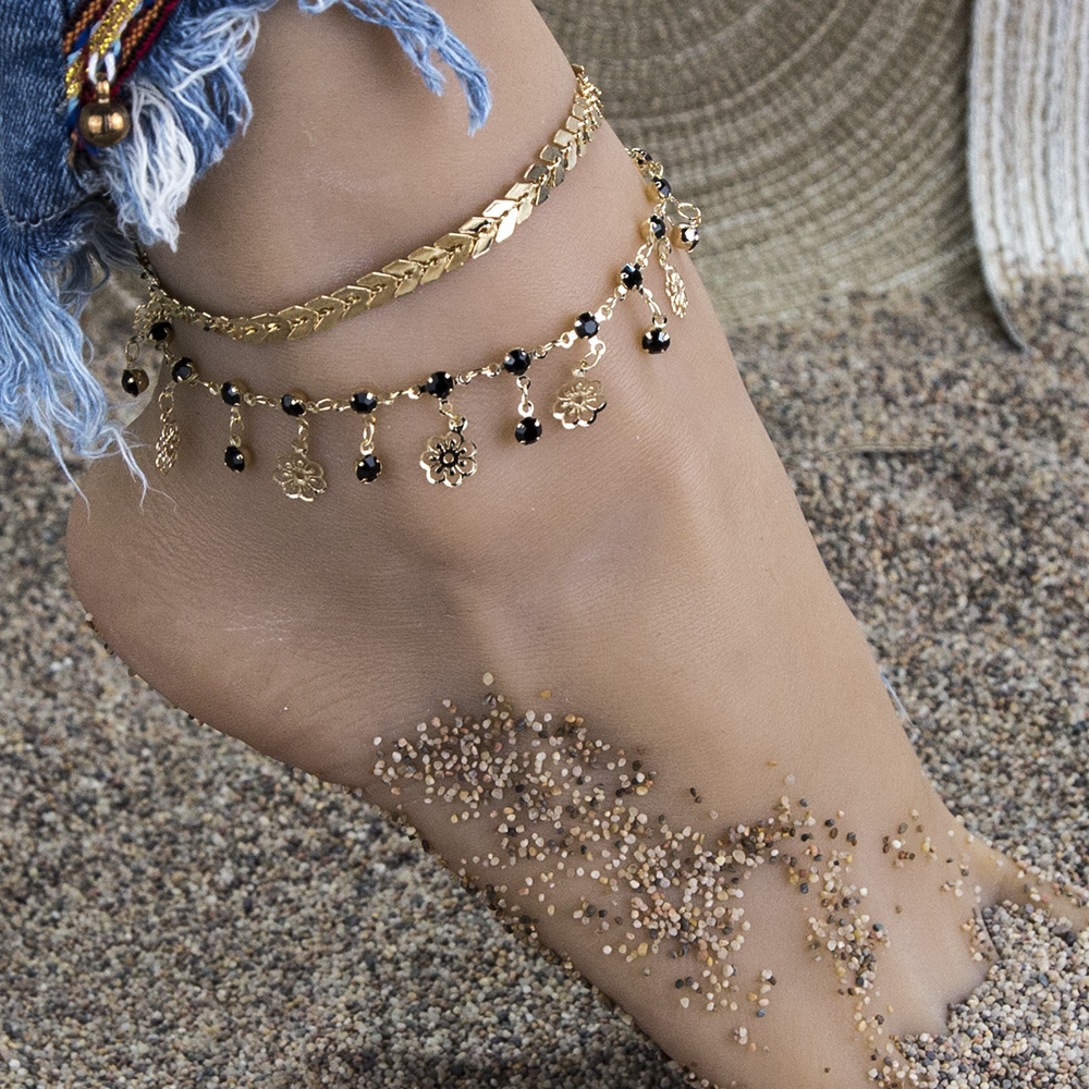 New Style Bohemian Black Rhinestone Pendant Flower Chain Beach Anklet Two-piece Set Wholesale display picture 1