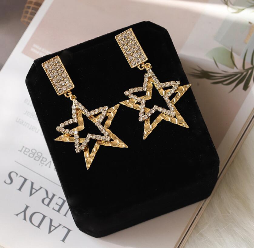 Exaggerated Five-pointed Star Diamond Earrings display picture 5