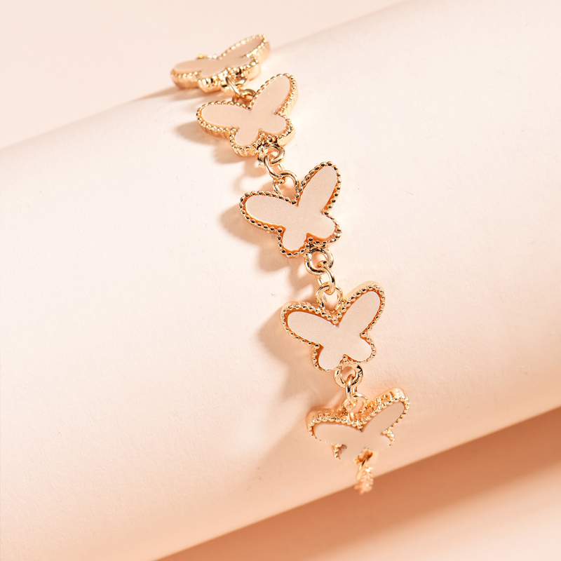 Korean Gold Butterfly Bracelet display picture 2