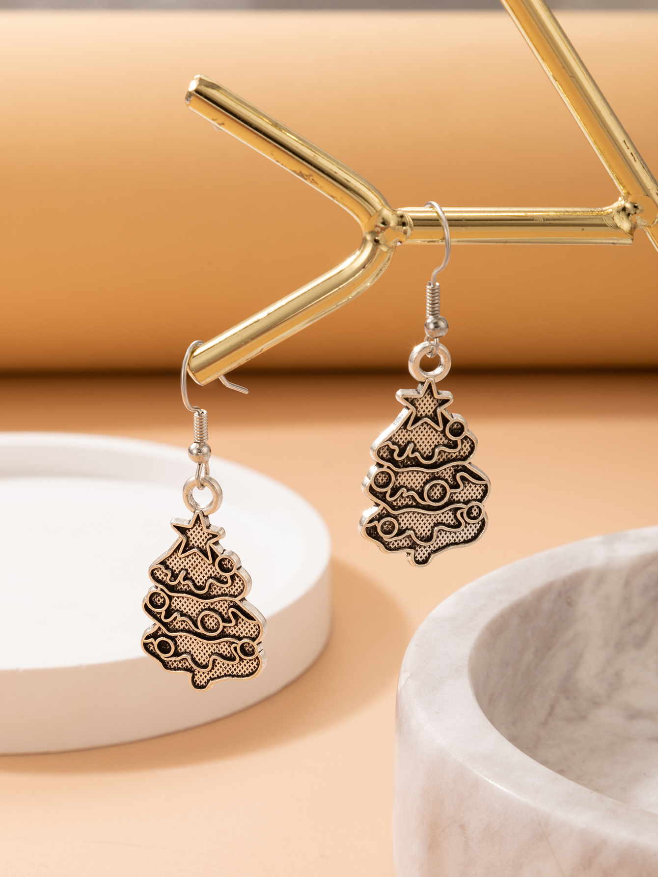 New Jewelry Christmas Tree Earrings display picture 3