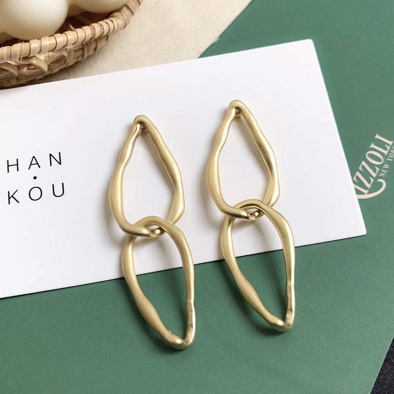Retro Personality Earrings Metal Exaggerated Irregular Earrings display picture 8