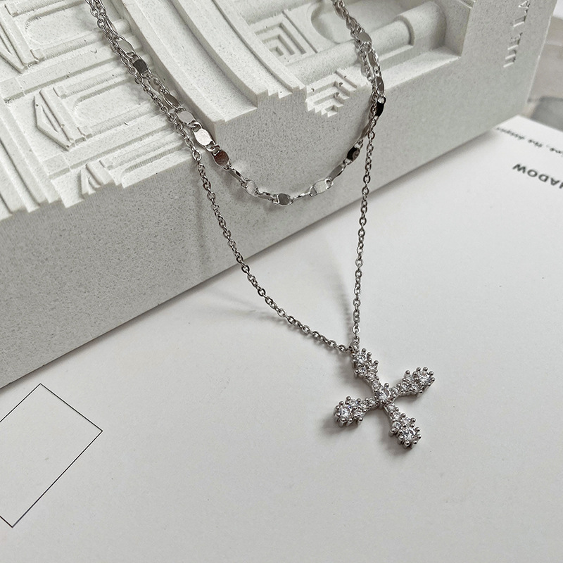 Titanium Steel Cross Light Luxury Niche Stitching Necklace Female Trendy Hip Hop Zircon Clavicle Chain Wholesale display picture 1