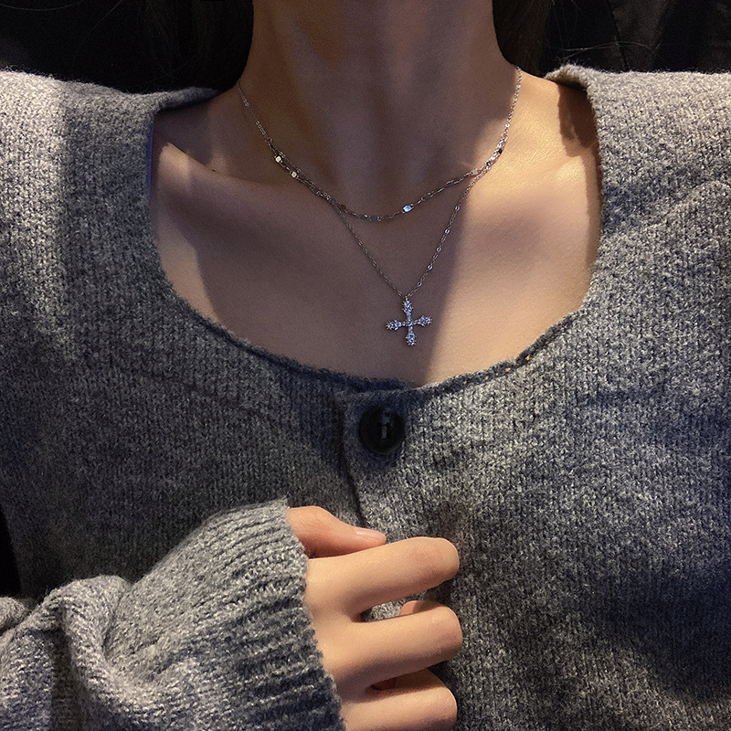 Titanium Steel Cross Light Luxury Niche Stitching Necklace Female Trendy Hip Hop Zircon Clavicle Chain Wholesale display picture 4