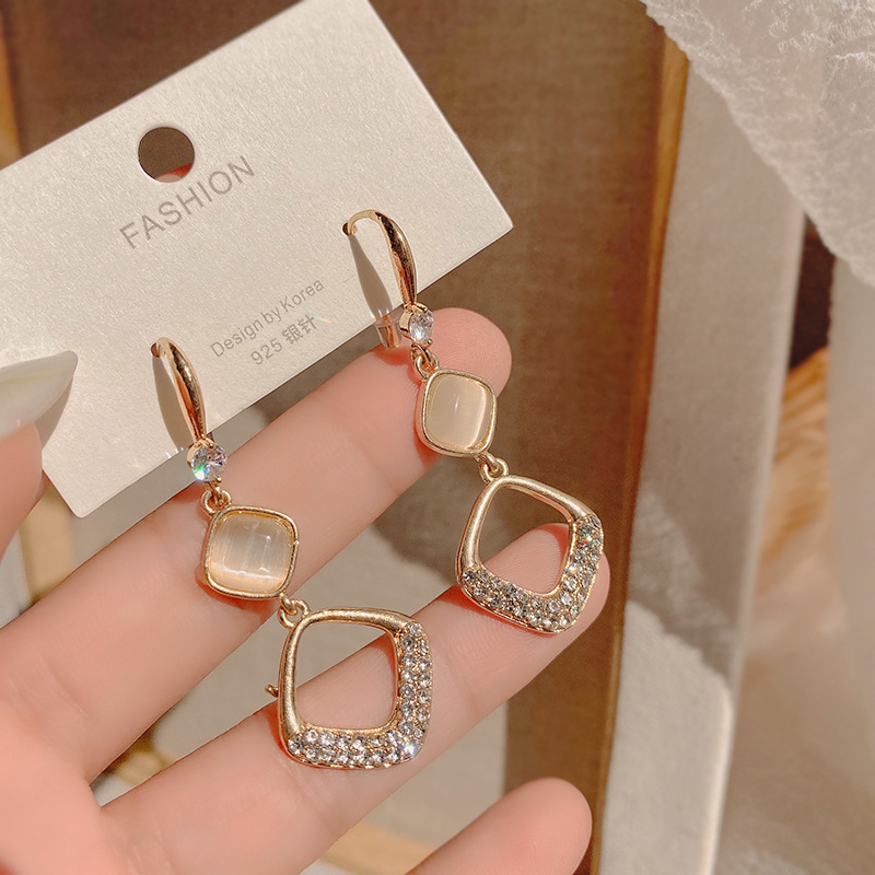 Korean Opal Earrings Female Geometric Tassel Long Earrings Personality Ear Hooks Wholesale display picture 7