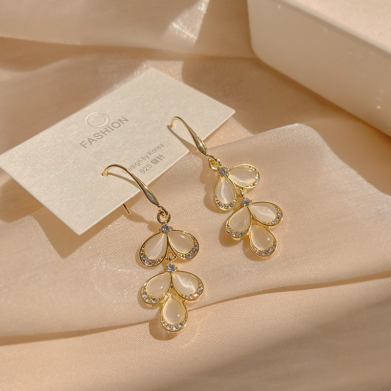 Korean Opal Earrings Female Geometric Tassel Long Earrings Personality Ear Hooks Wholesale display picture 8