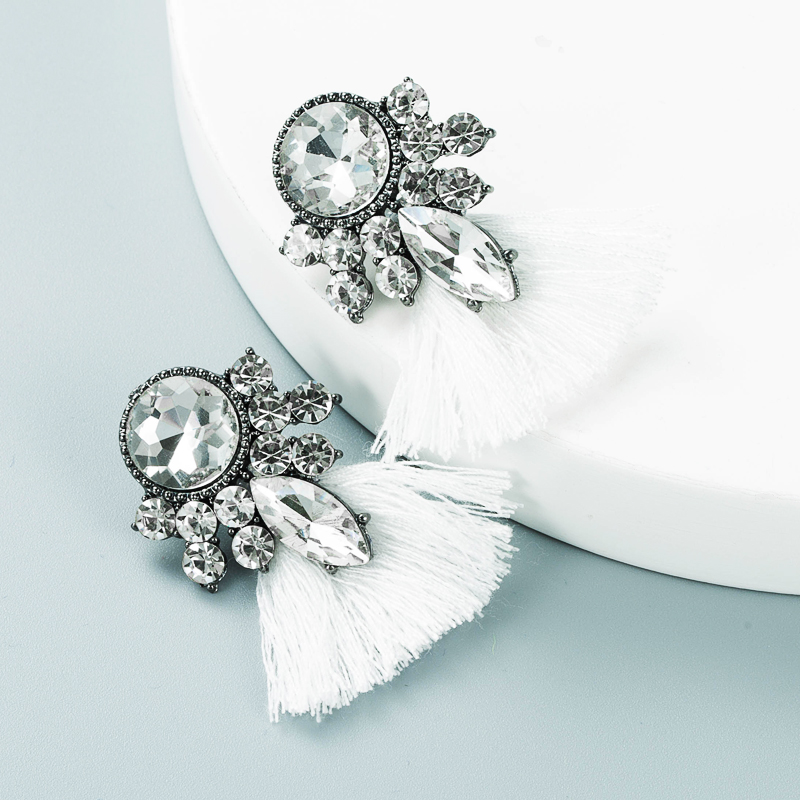 Rhinestone Long Tassel Earrings Fashion Diamond Gemstone Bohemian display picture 8