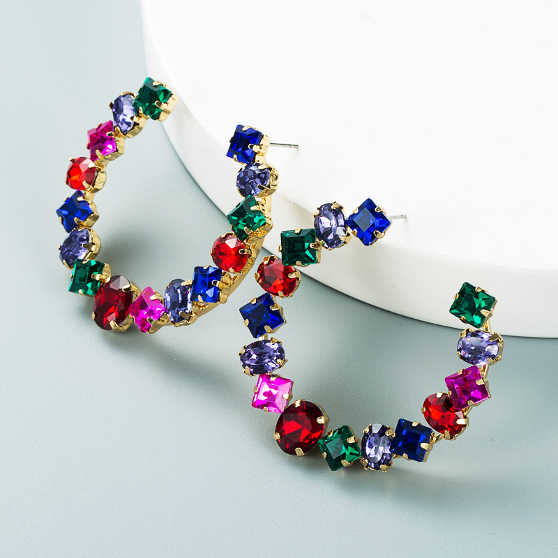 Fashion Geometric Alloy Diamond Colored Glass Diamond C-shaped Earrings display picture 4