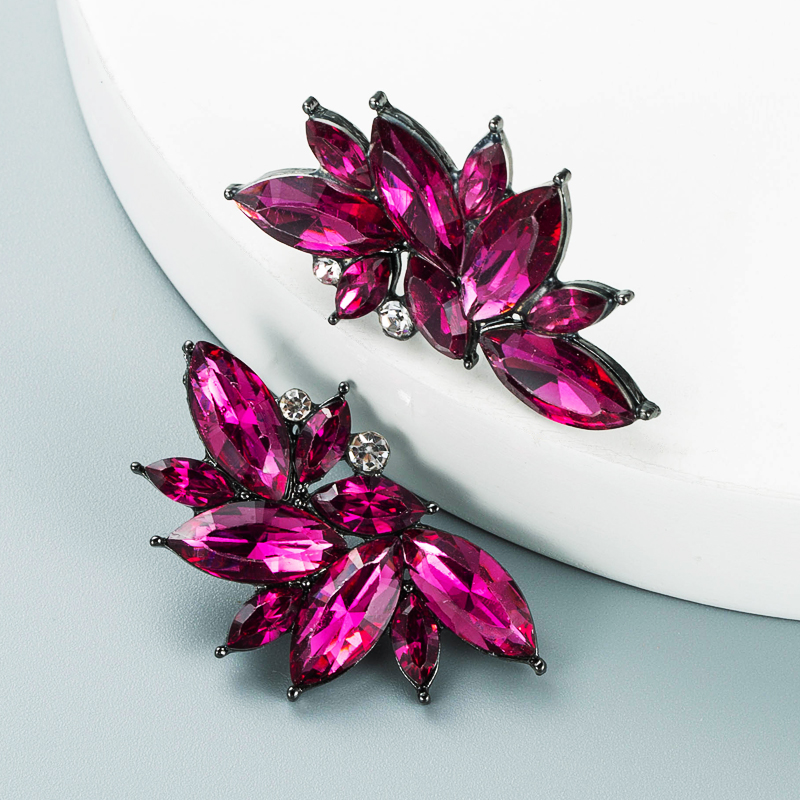 Geometric Flower Alloy Diamond-studded Rhinestone Full Diamond Earrings display picture 5