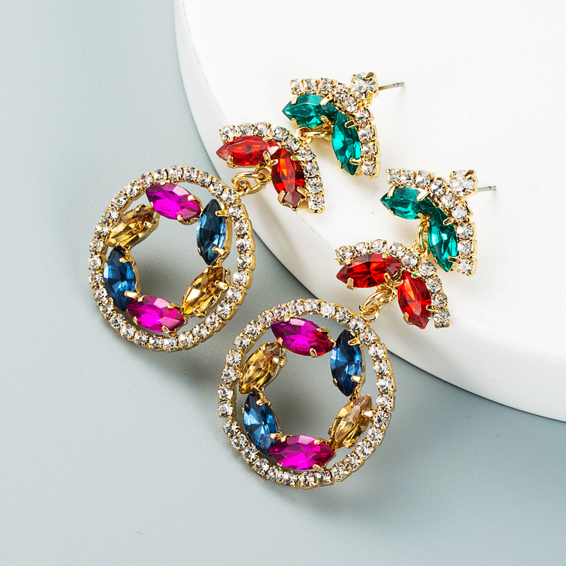 Fashion Creative Multi-layer Alloy Diamond-studded Rhinestone Color Flower Earrings display picture 3